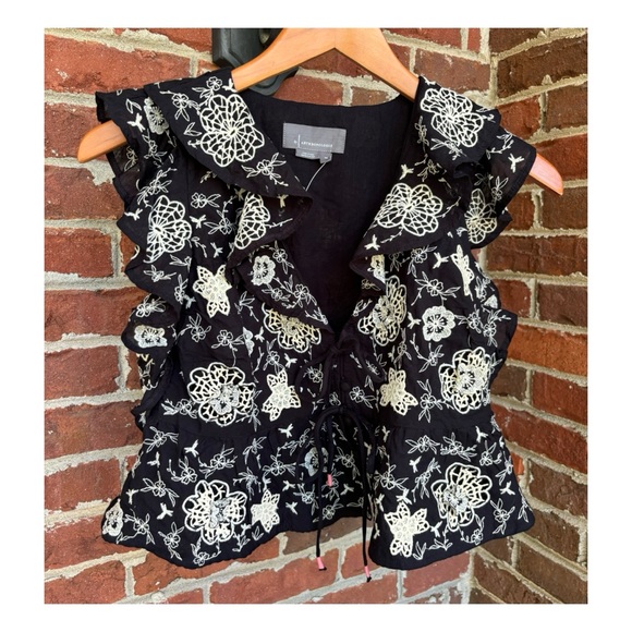 NWOT Anthropologie Embroidered Ruffle Crop Tie Top in Black & White Size XS - Picture 5 of 14